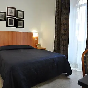 https://hotel-fiorenza-rome.it-romehotels.com